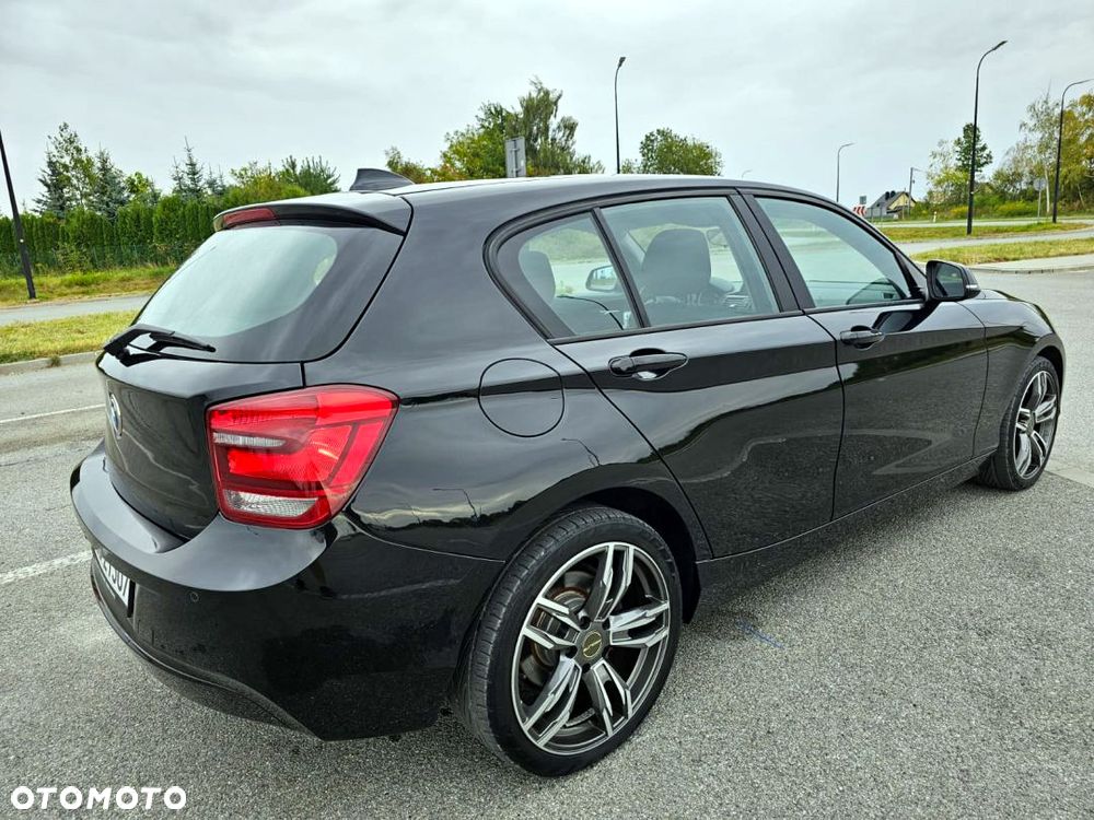 BMW Seria 1 114i - 33
