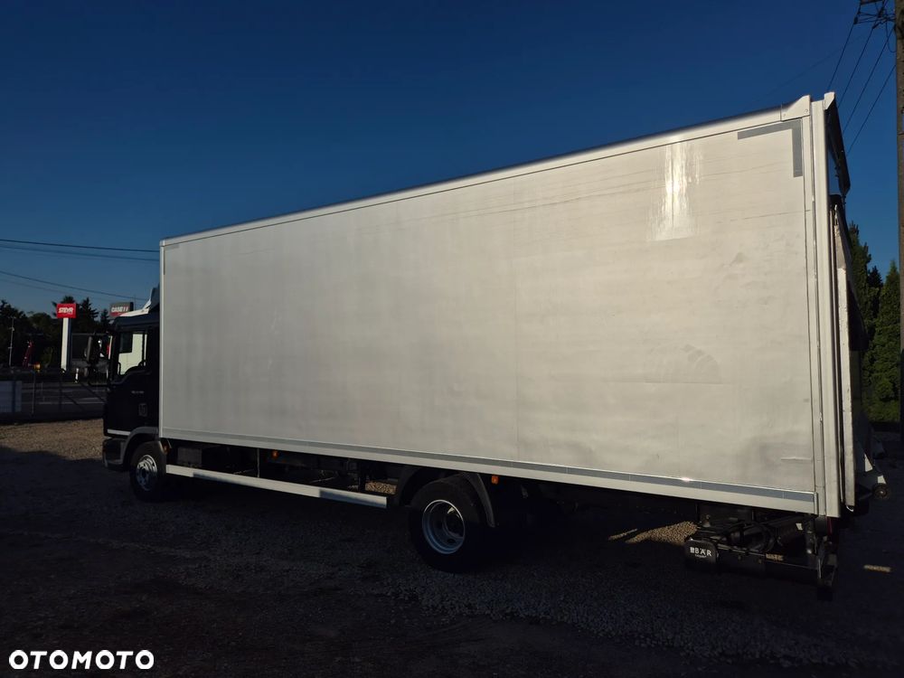 MAN TGL 12.250 3 osobowy oryginał 6.2m 7.3m HAK AUTOMAT KLIMA 12000kg ESP EURO 6 / TOP STAN / okazja nauka jazdy MOŻLIWOŚĆ DOSTOSOWANIA elka - 37