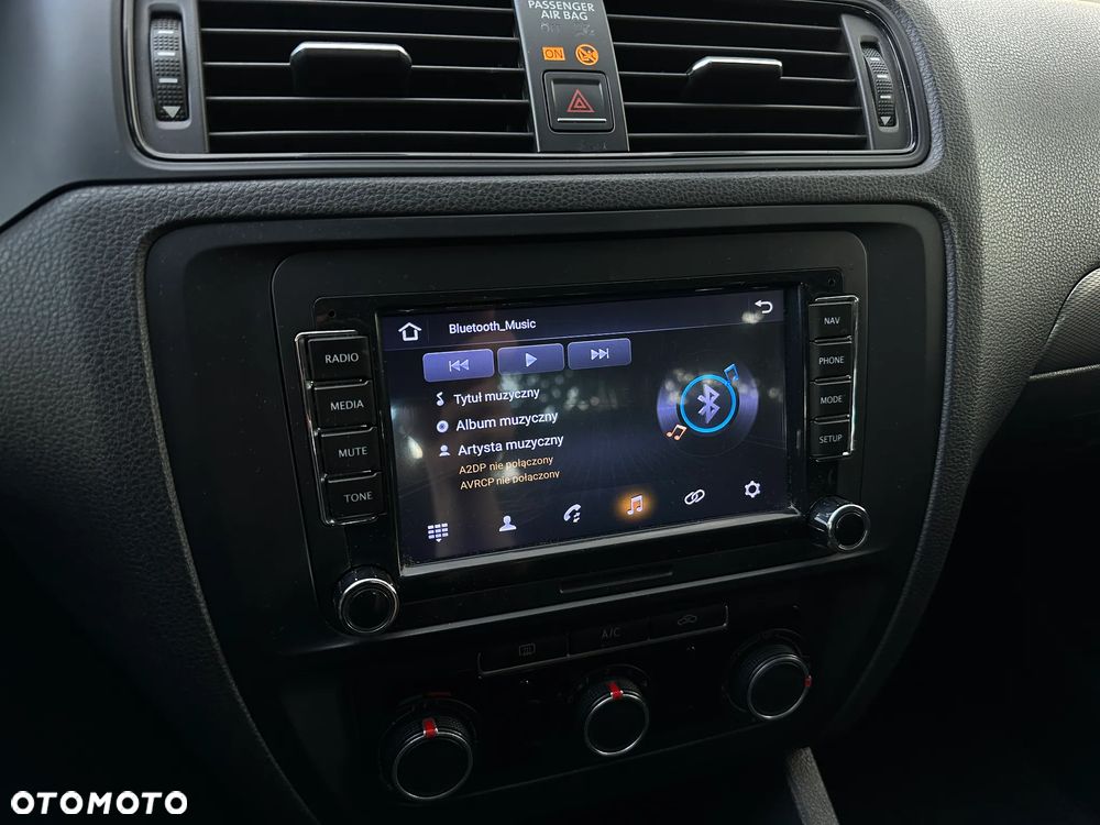 Volkswagen Jetta 2.0 TDI DPF BMT Comfortline - 9