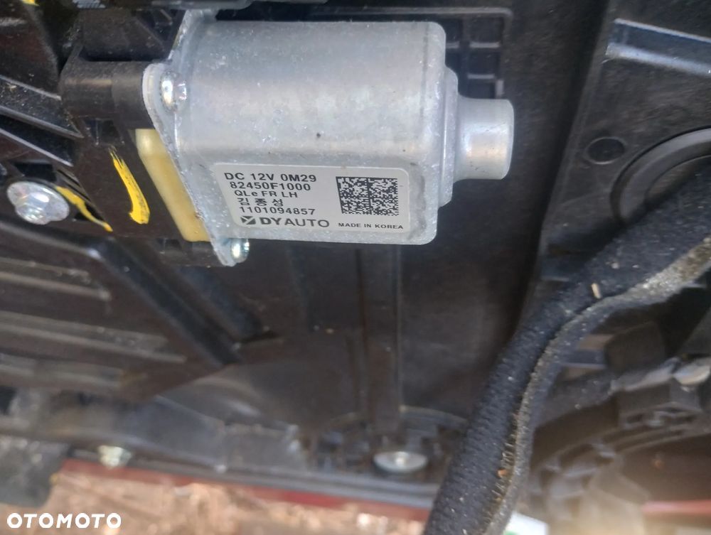 KIA SPORTAGE IV LIFT 18-21 r. PODNOŚNIK SZYBY lewy przód LP MECHANIZM 82470-F1060 + - 7