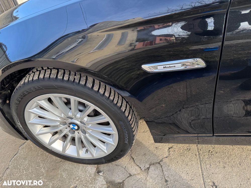 BMW Seria 5 525d xDrive - 17