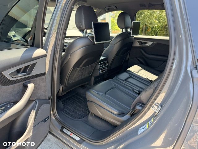 Audi Q7 - 14