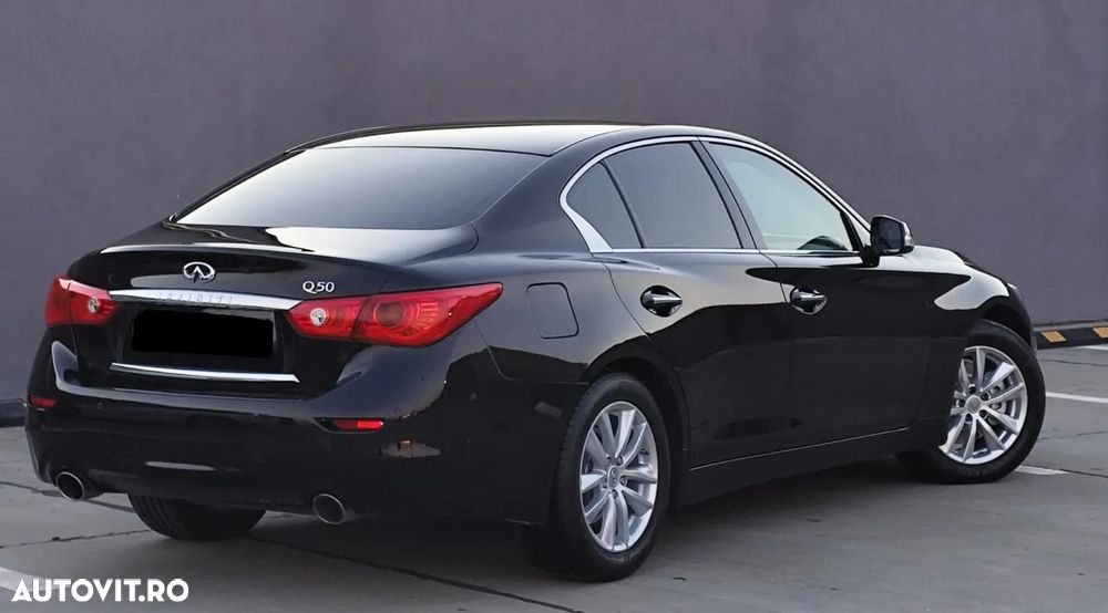 Infiniti Q50 - 2