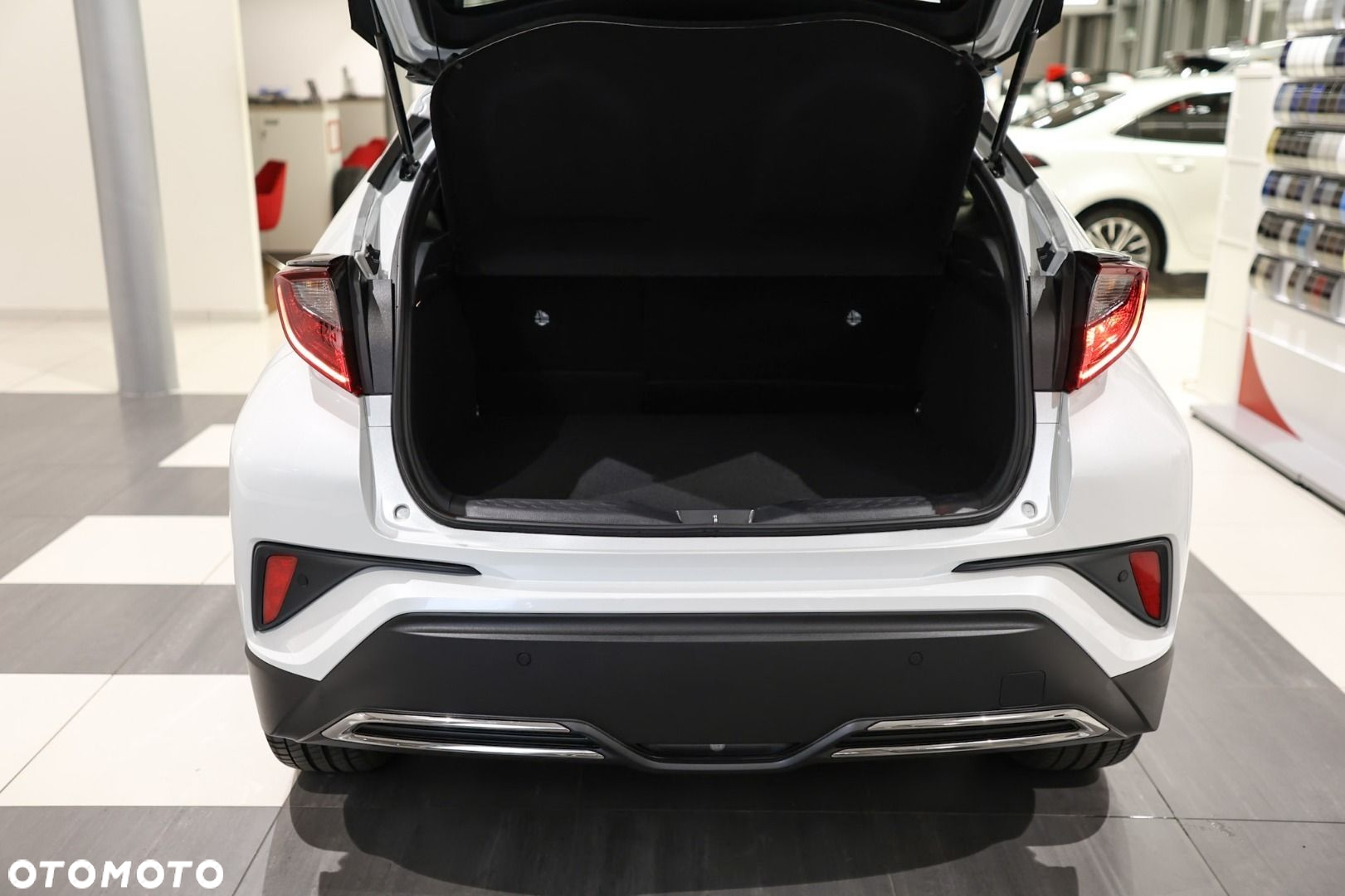 Toyota C-HR - 13