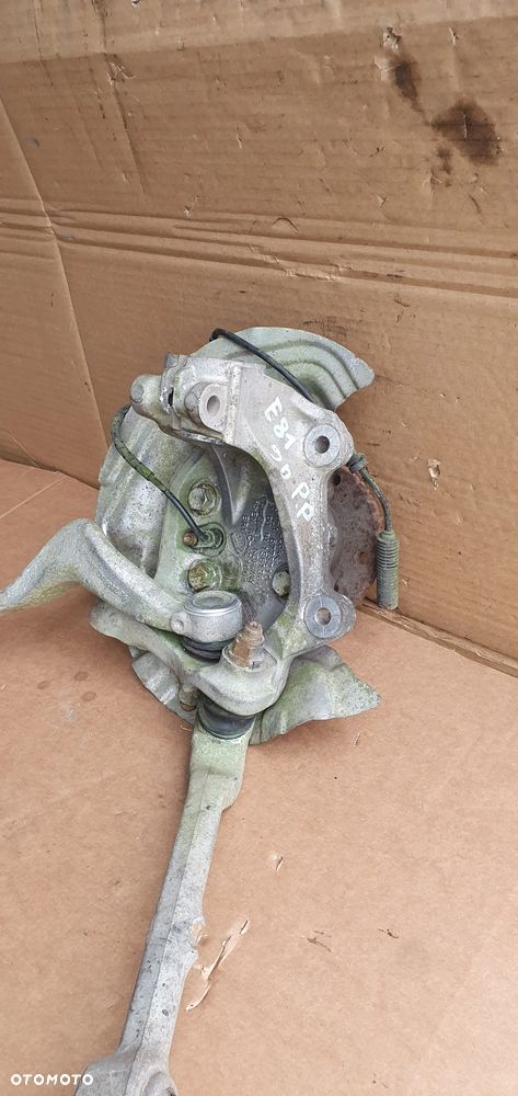 Zwrotnica piasta prawy przód przednia prawa BMW I E81 E87 3 E90 E91 6773210 - 6