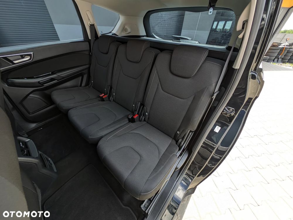 Ford S-Max 2.0 TDCi Titanium PowerShift - 38
