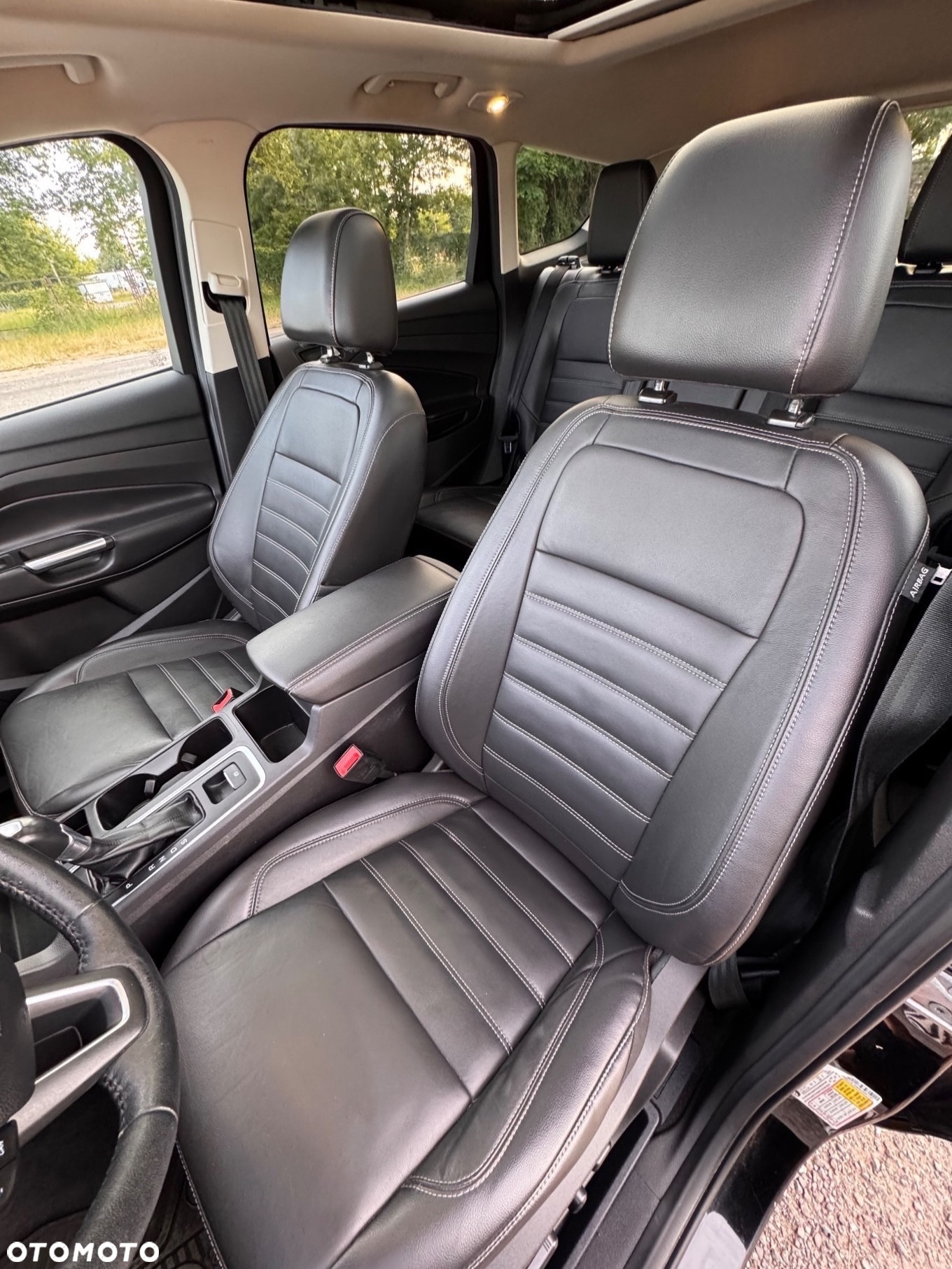 Ford Escape 2.0 EcoBoost AWD Titanium - 14