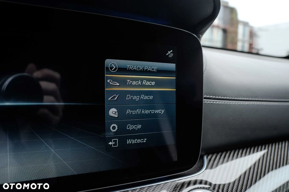 Mercedes-Benz Klasa E AMG 63 S 4-Matic+ - 38