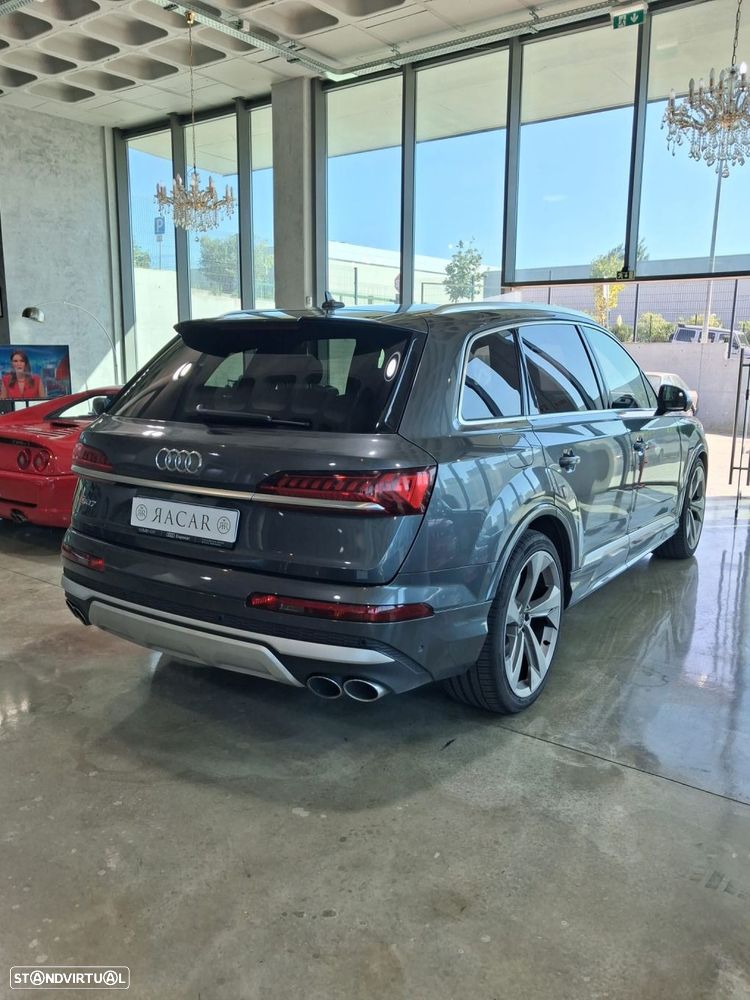 Audi Q7 - 3