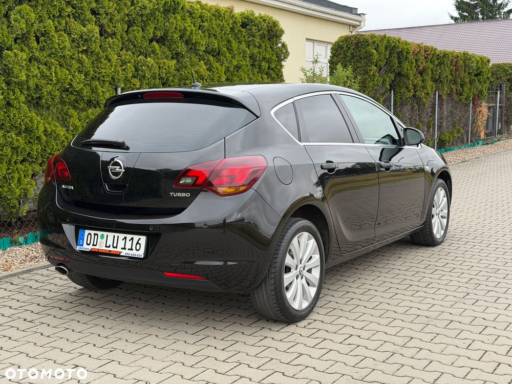 Opel Astra 1.4 Turbo Cosmo - 19