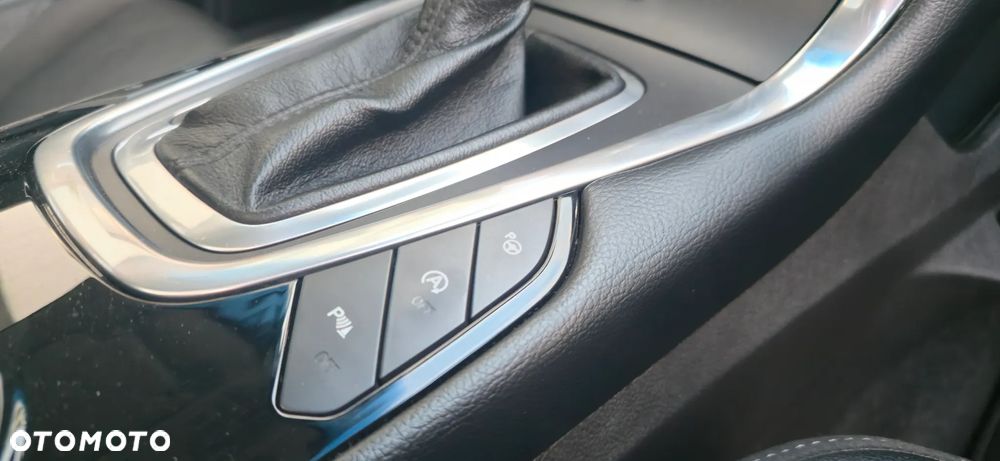 Ford Edge 2.0 TDCi Bi-Turbo 4x4 ST-LINE - 21