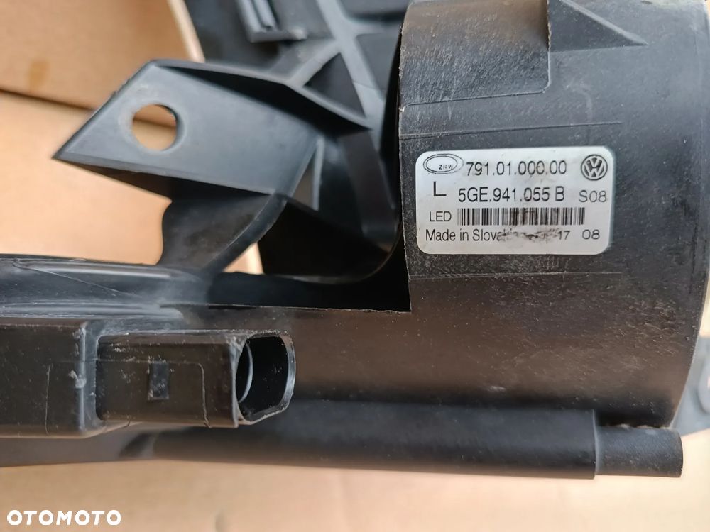 Światło do jazdy dziennej lewe DRL VW Golf VII 7 oryg 5GE941055B - 3