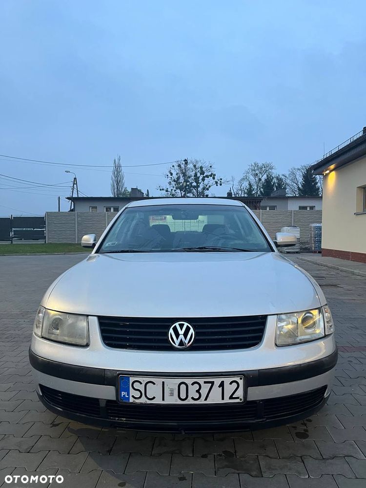 Volkswagen Passat 1.8 - 1