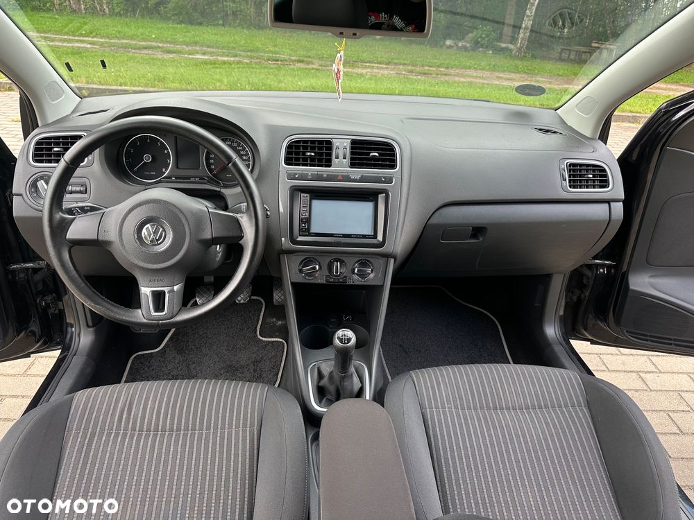 Volkswagen Polo - 18