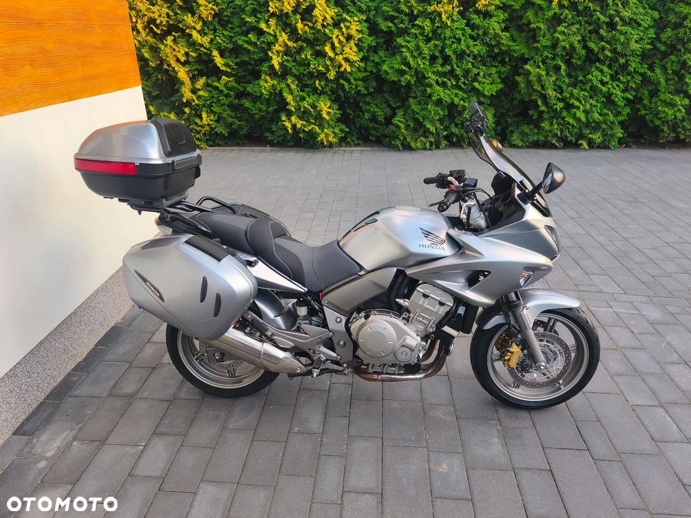 Honda CBF - 2