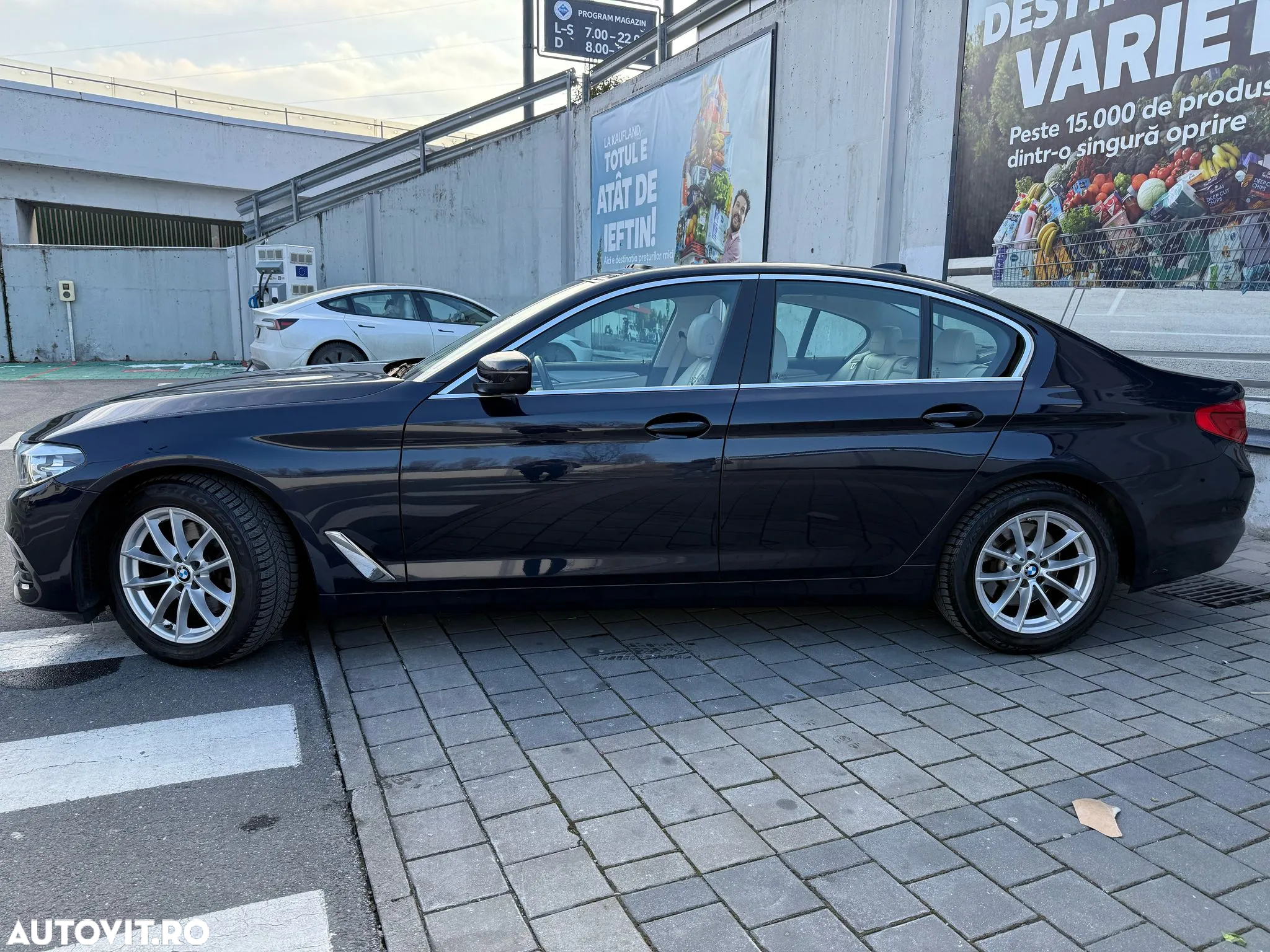 BMW Seria 5 520d Efficient Dynamics Edition Aut. - 23