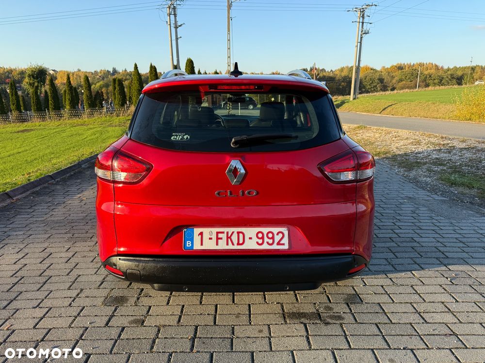 Renault Clio - 7