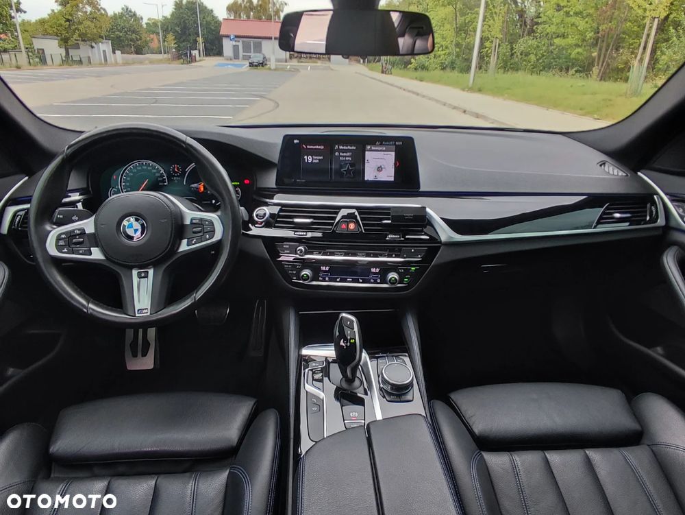 BMW Seria 5 530i xDrive M Sport sport - 16