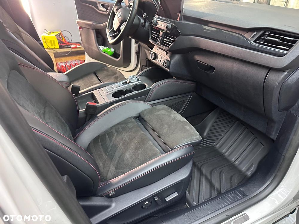 Ford Kuga 2.5 Duratec PHEV ST-LINE X - 16