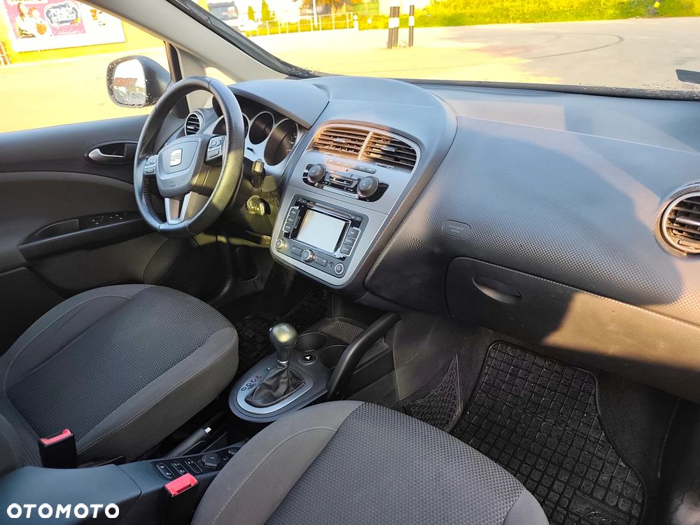 Seat Altea XL 1.6 TDI DPF CR DSG Style Copa - 11