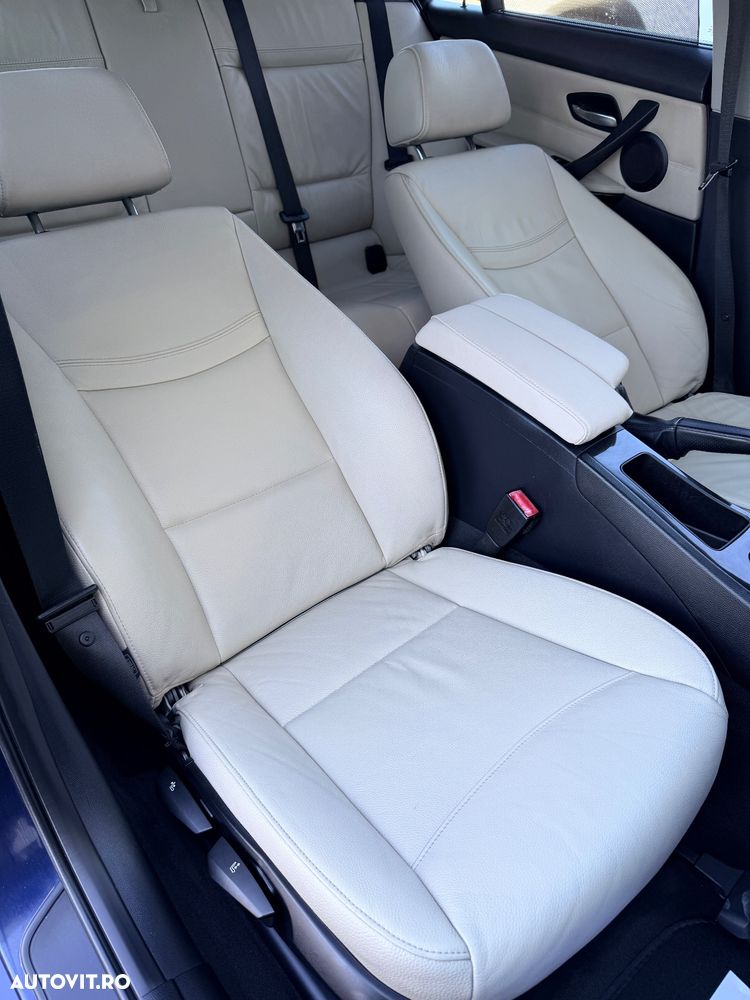 BMW Seria 3 320d DPF Touring Blue Performance Edition Sport - 21