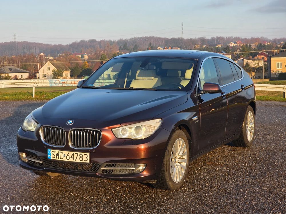 BMW 5GT - 2