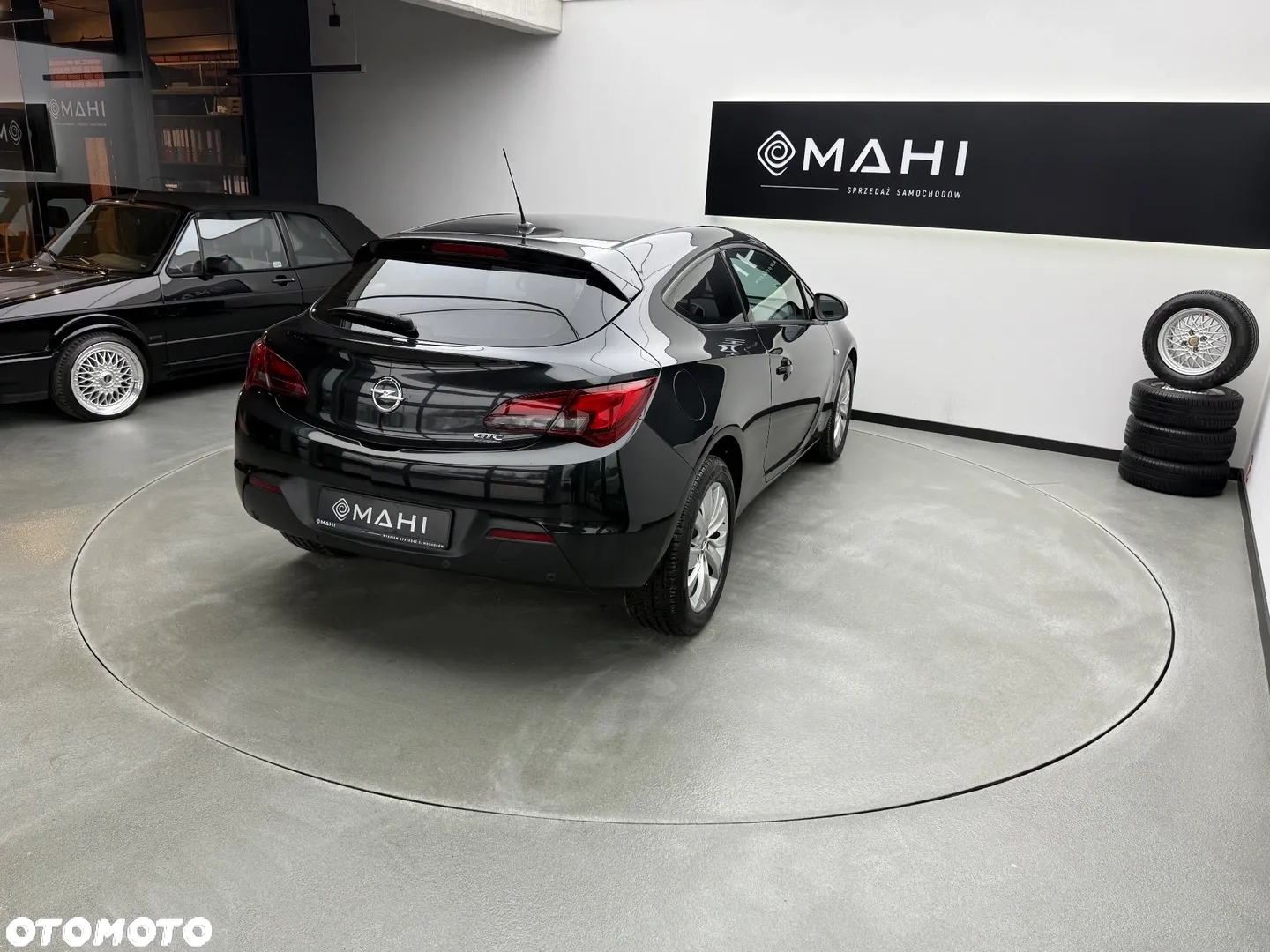 Opel Astra GTC 1.4 Turbo - 10
