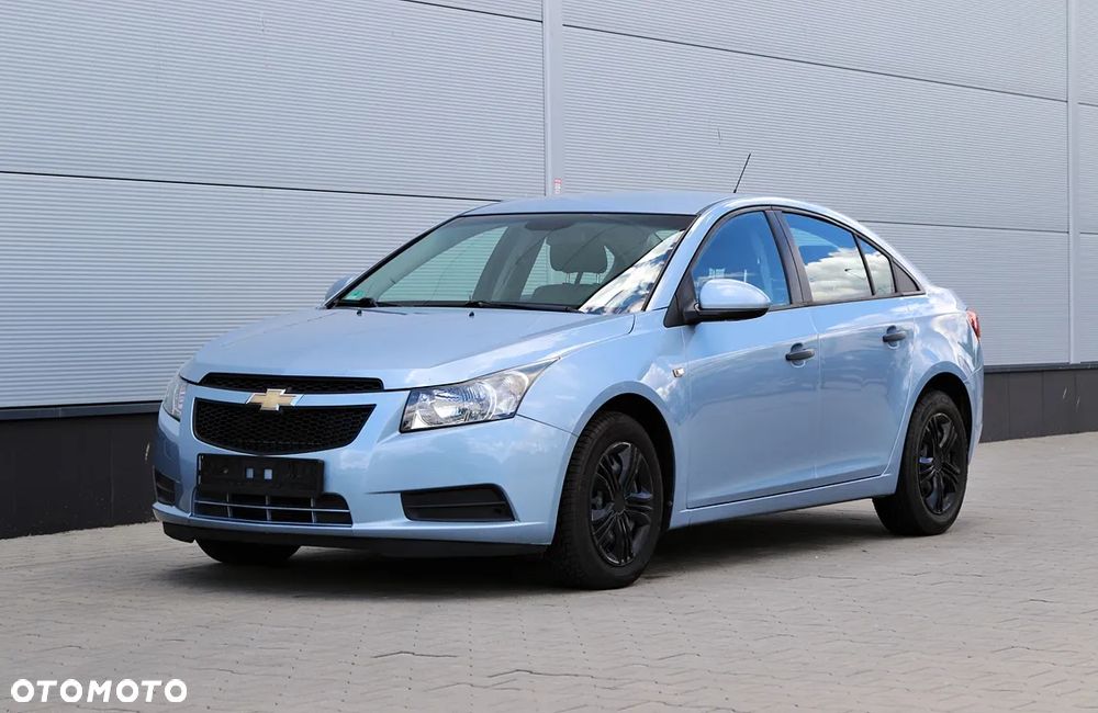 Chevrolet Cruze 1.6 LS+ - 4