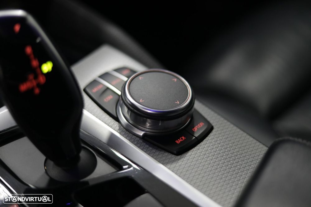 BMW 520 d Pack M Auto - 16