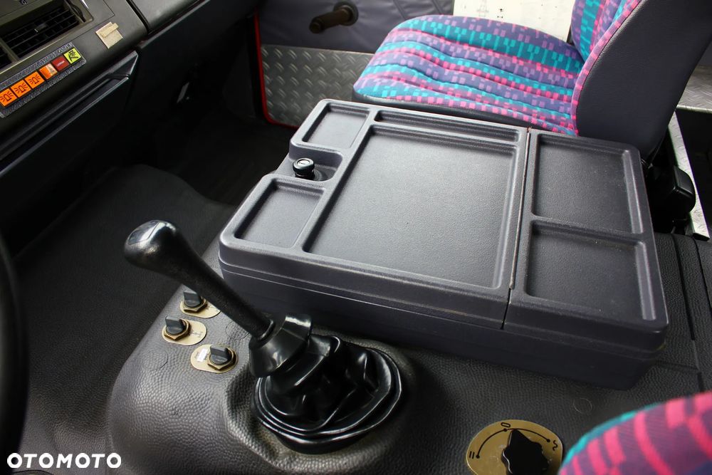 Mercedes-Benz 1124AF Samochód Specjalny -Pożarniczy  napęd 4x4 Mały Przebieg 32 tyś km Zbiornik Wody 2900L  Stan Perfekt - 22