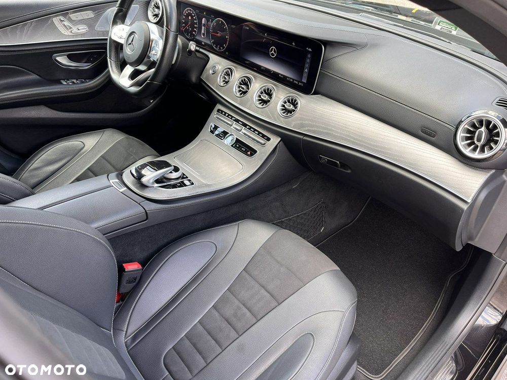 Mercedes-Benz CLS - 18