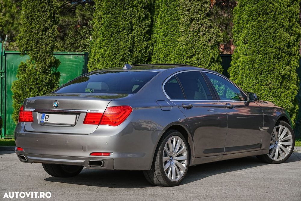 BMW Seria 7 740d xDrive - 8