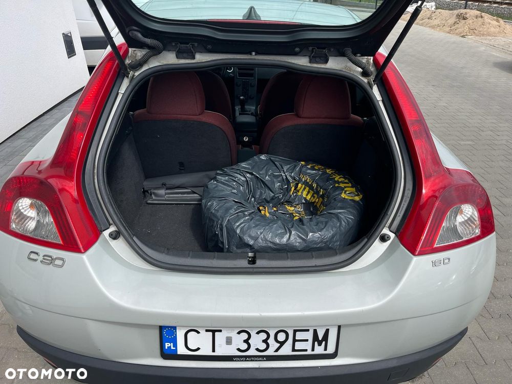 Volvo C30 1.6D - 15