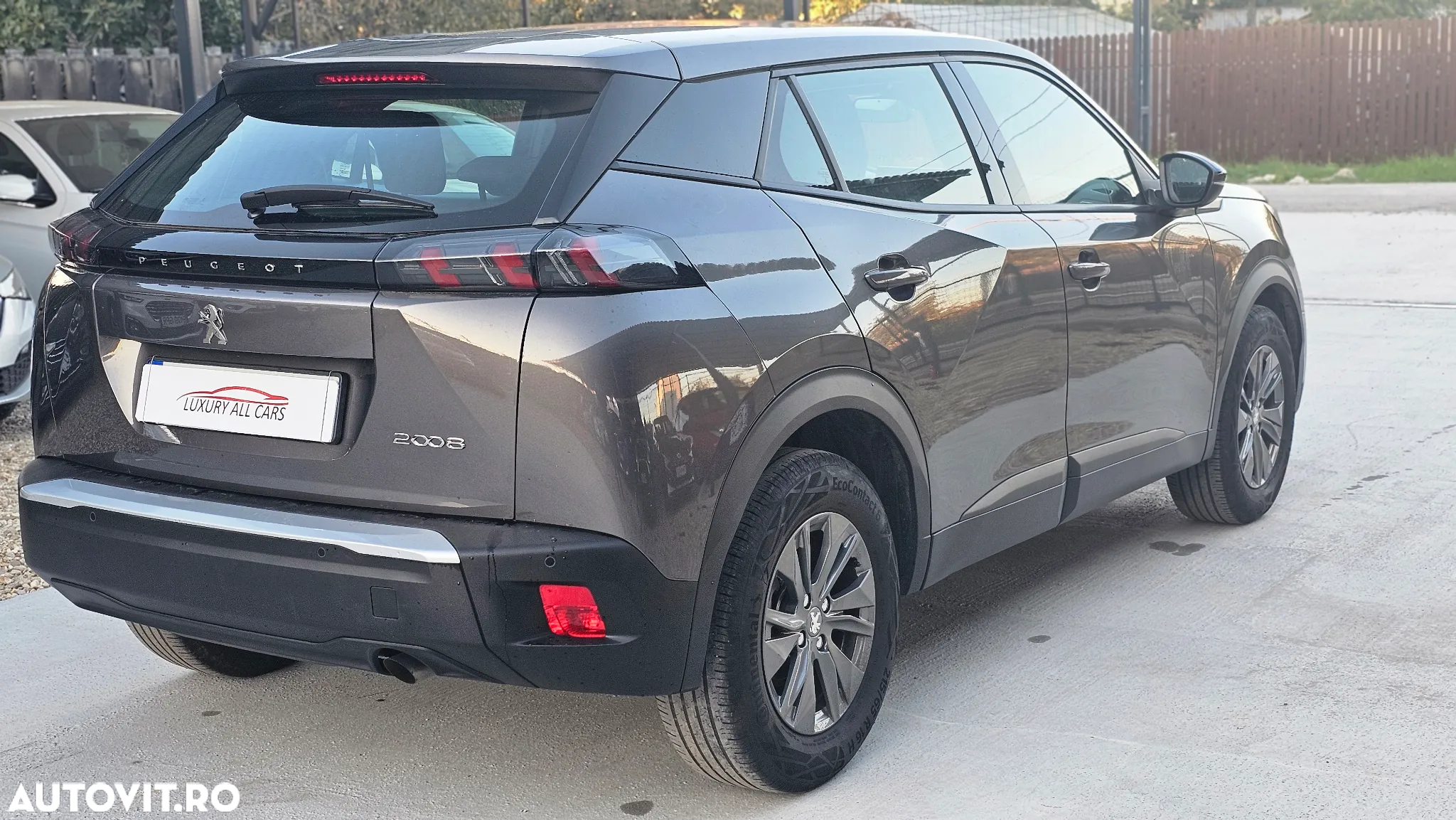 Peugeot 2008 - 6