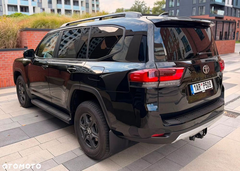 Toyota Land Cruiser - 27