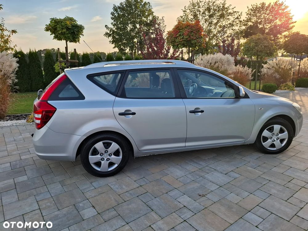 Kia Ceed - 19