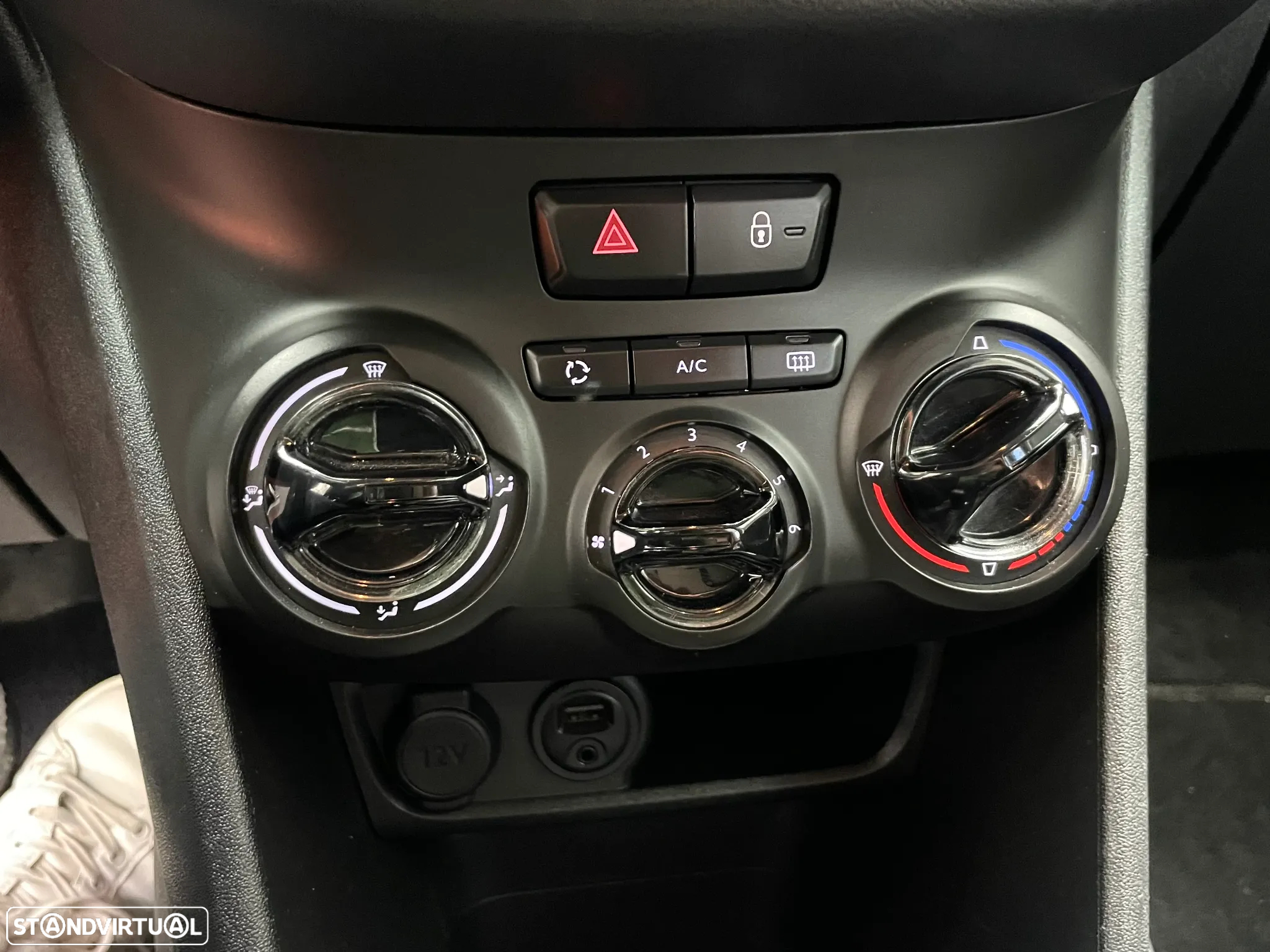 Peugeot 208 1.2 PureTech Style - 20