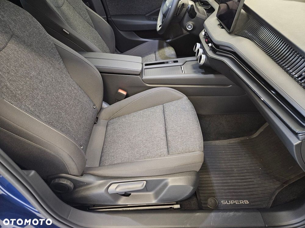 Skoda Superb 1.5 TSI mHEV Essence DSG - 10