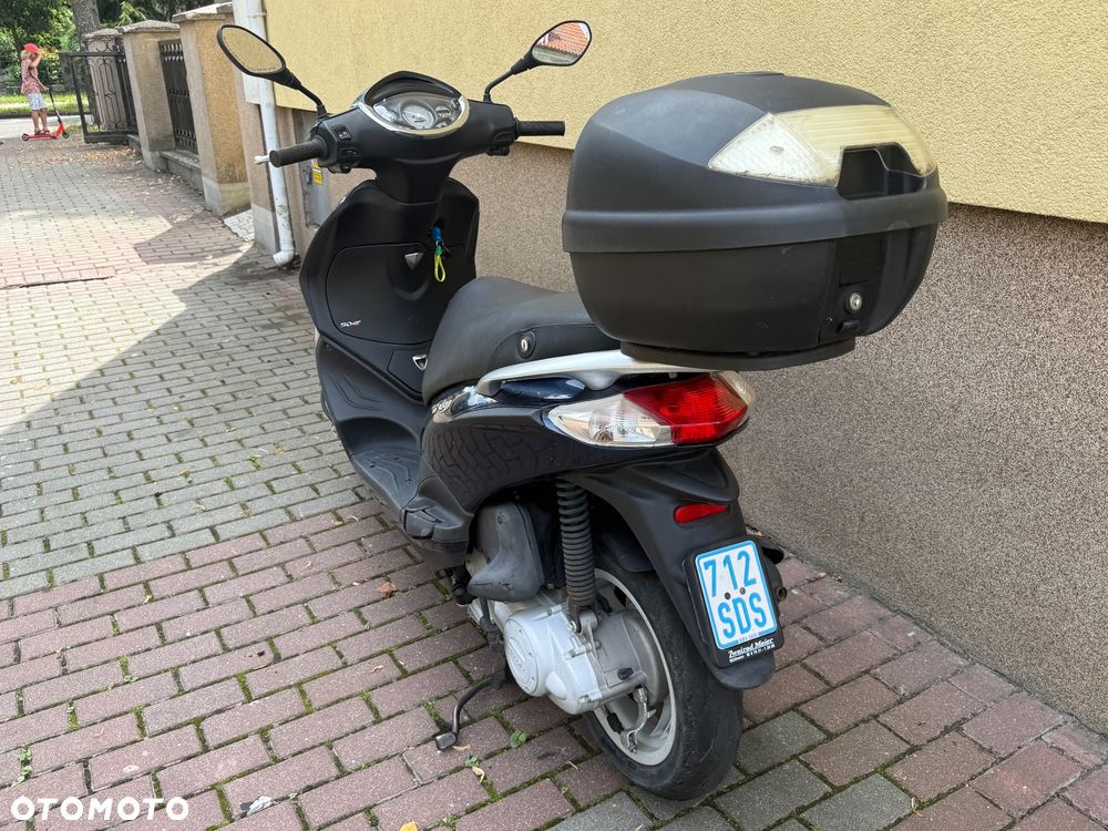 Piaggio FLY - 11