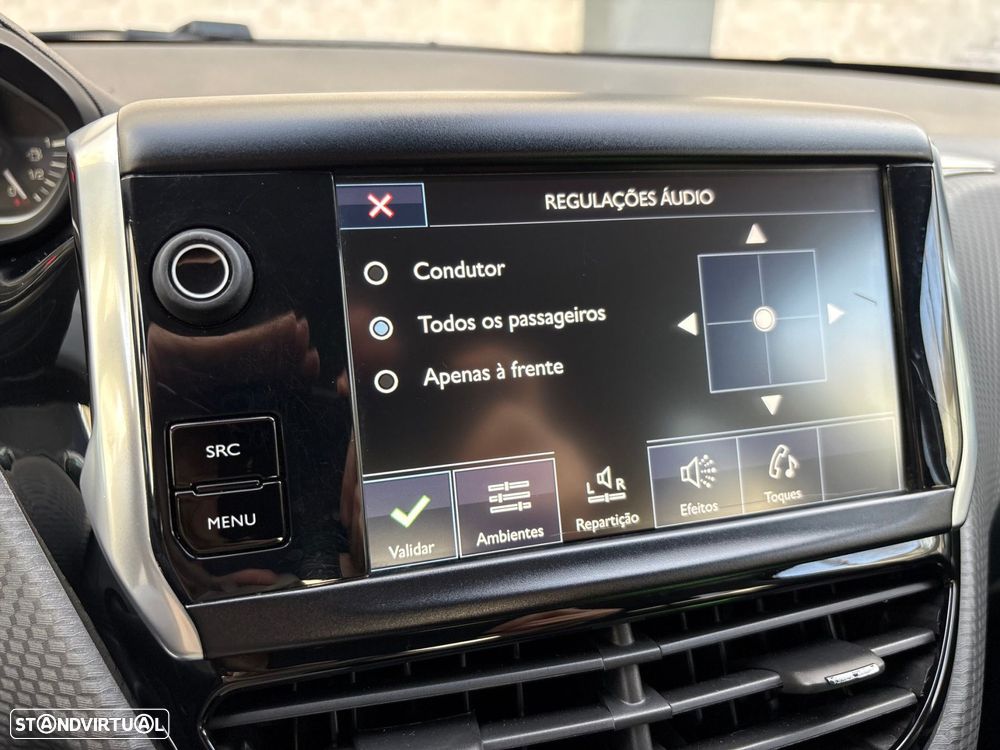 Peugeot 208 1.2 PureTech Style - 21