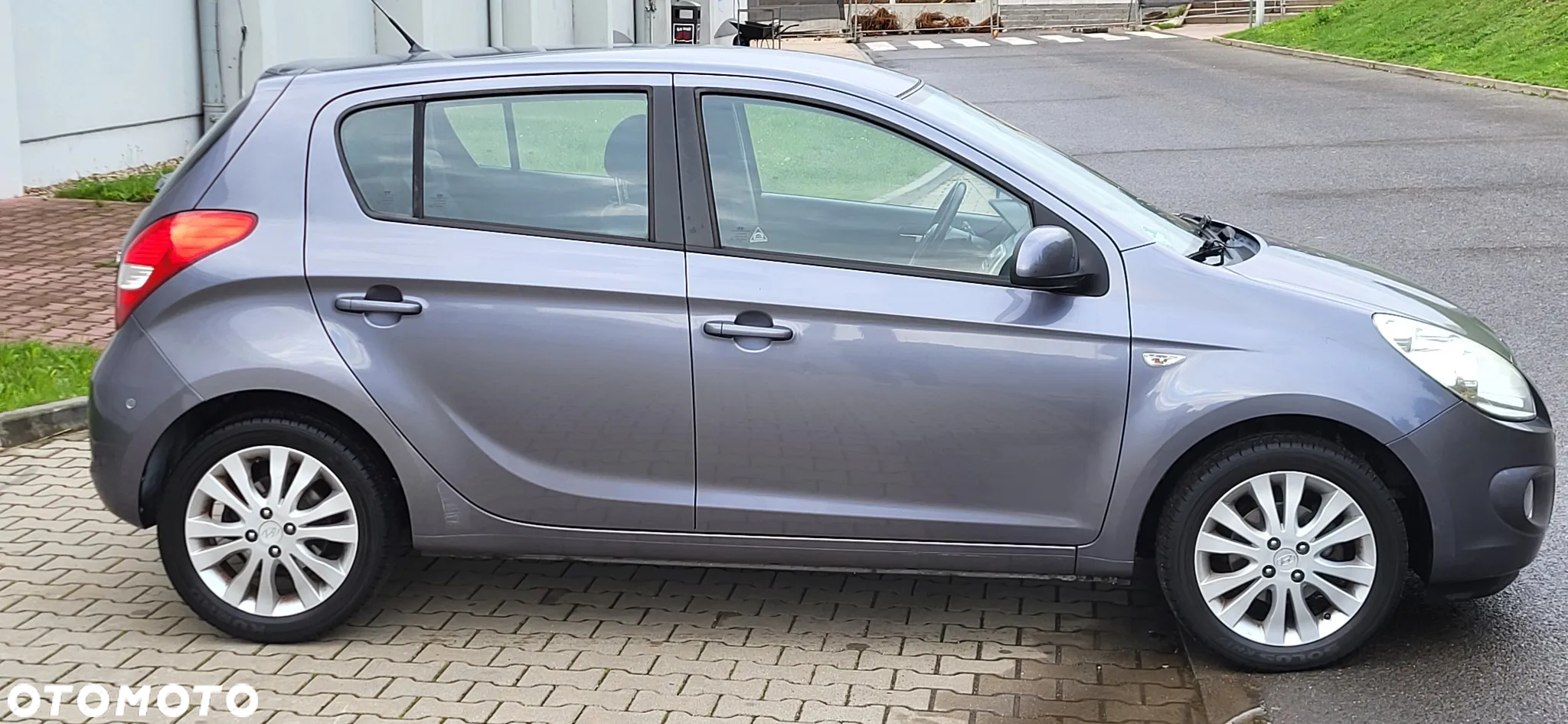Hyundai i20 1.4 Trend - 4