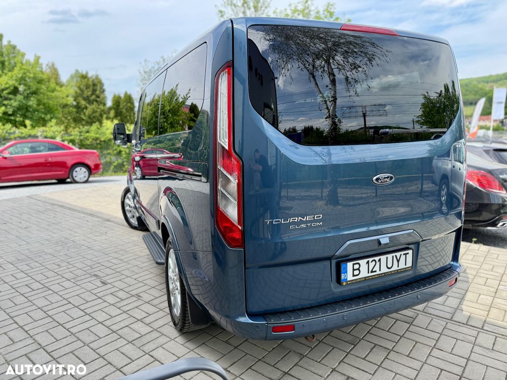 Ford Tourneo Custom - 2
