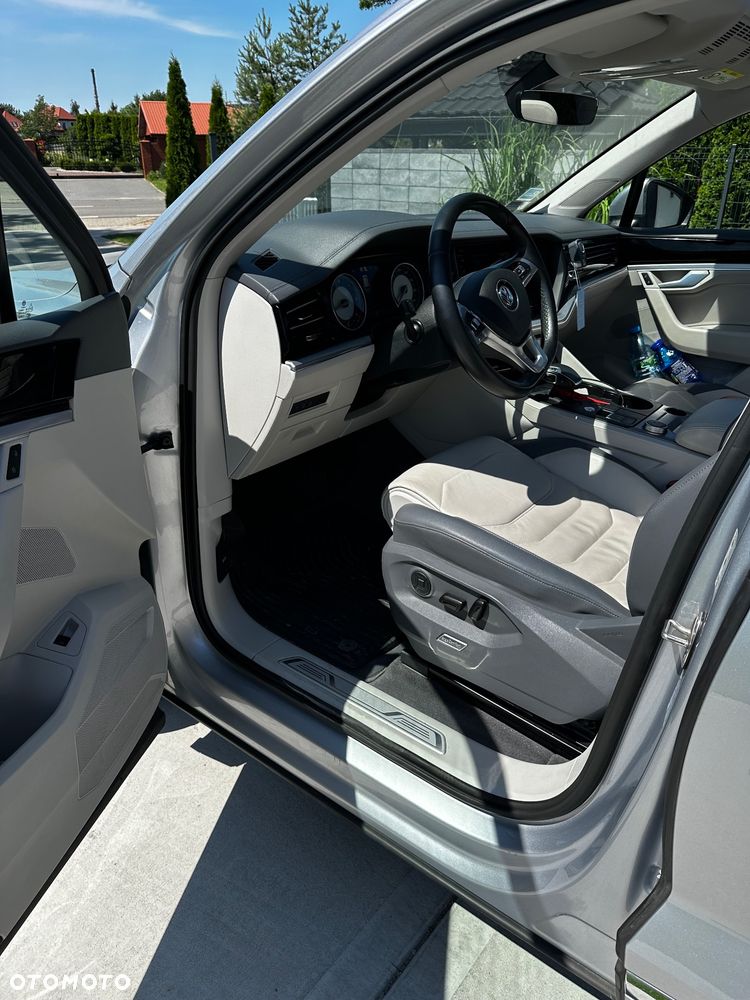 Volkswagen Touareg 3.0 V6 TDI SCR 4Mot - 10