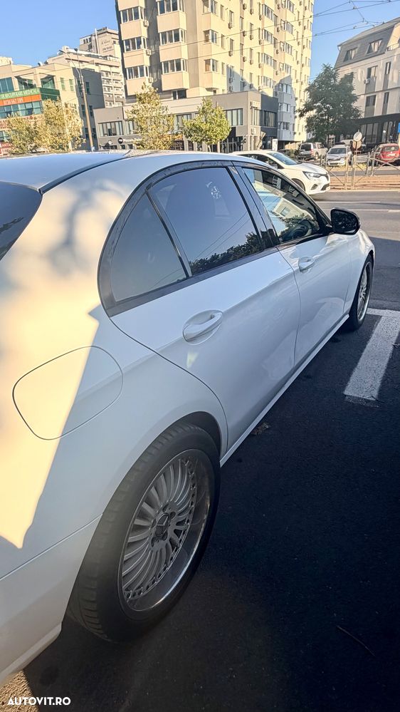 Mercedes-Benz E 200 Aut. - 3