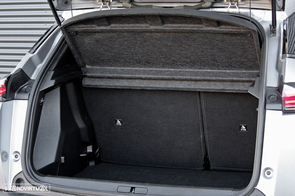 Peugeot 2008 1.2 PureTech Style - 11