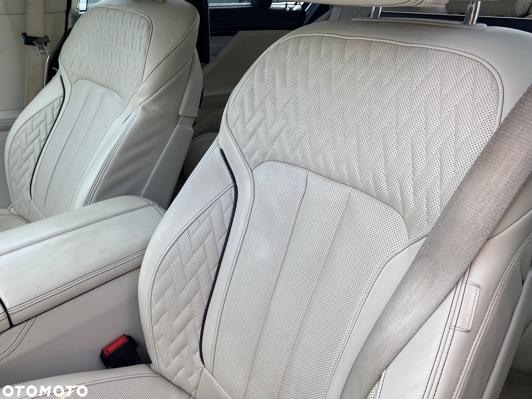 BMW Seria 7 750Li xDrive - 18
