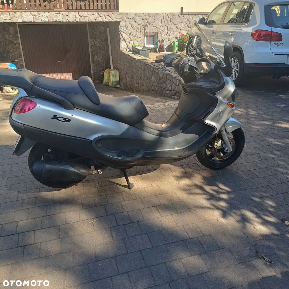 Piaggio X9 - 6
