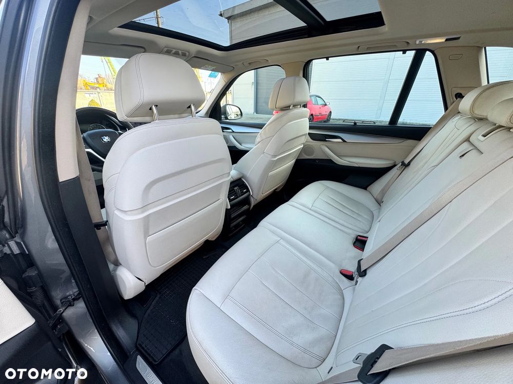 BMW X5 xDrive25d - 27