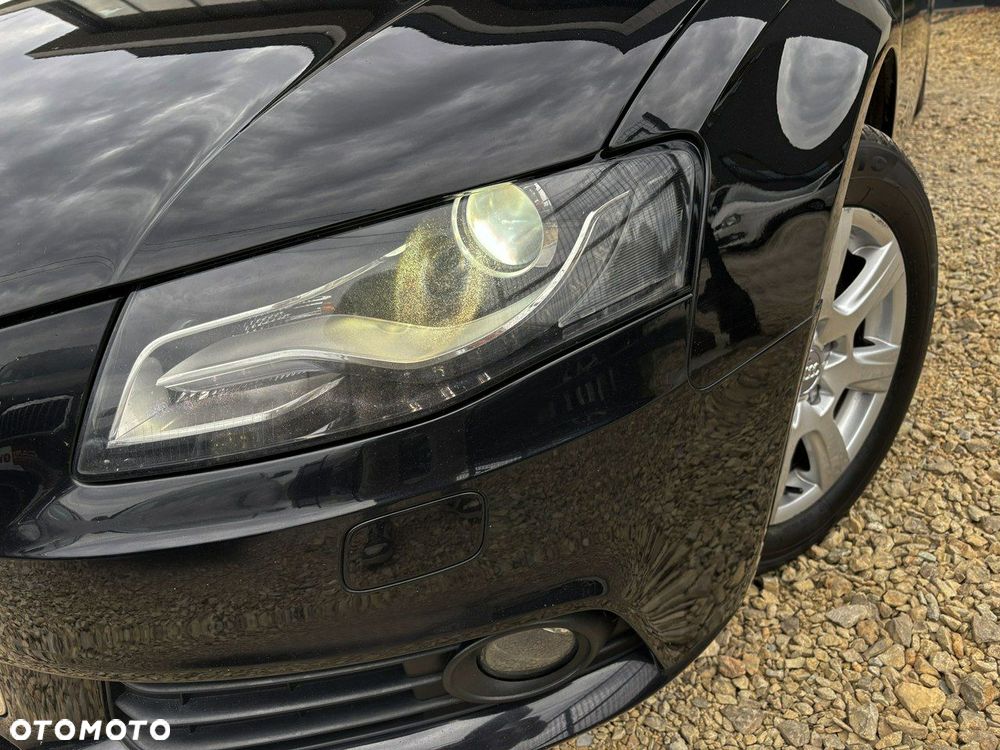 Audi A4 Avant 2.0 TDI DPF Ambiente - 11