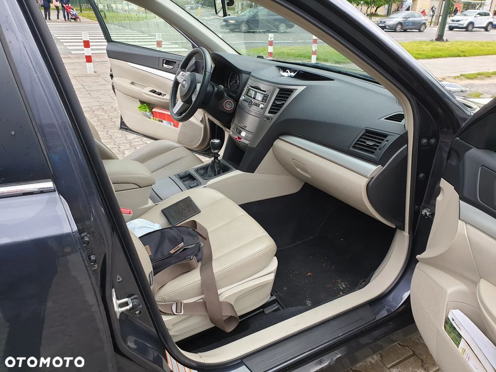 Subaru Outback - 13